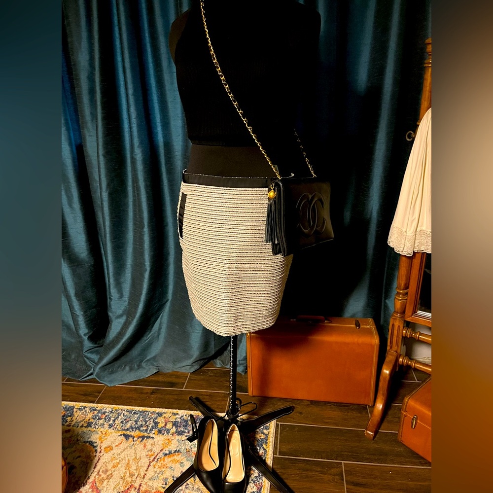 Ann Taylor’s LOFT skirt